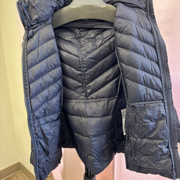 MICHAEL Michael Kors Packable Down Jacket – Women’s Small – Navy - Picture 2 of 5